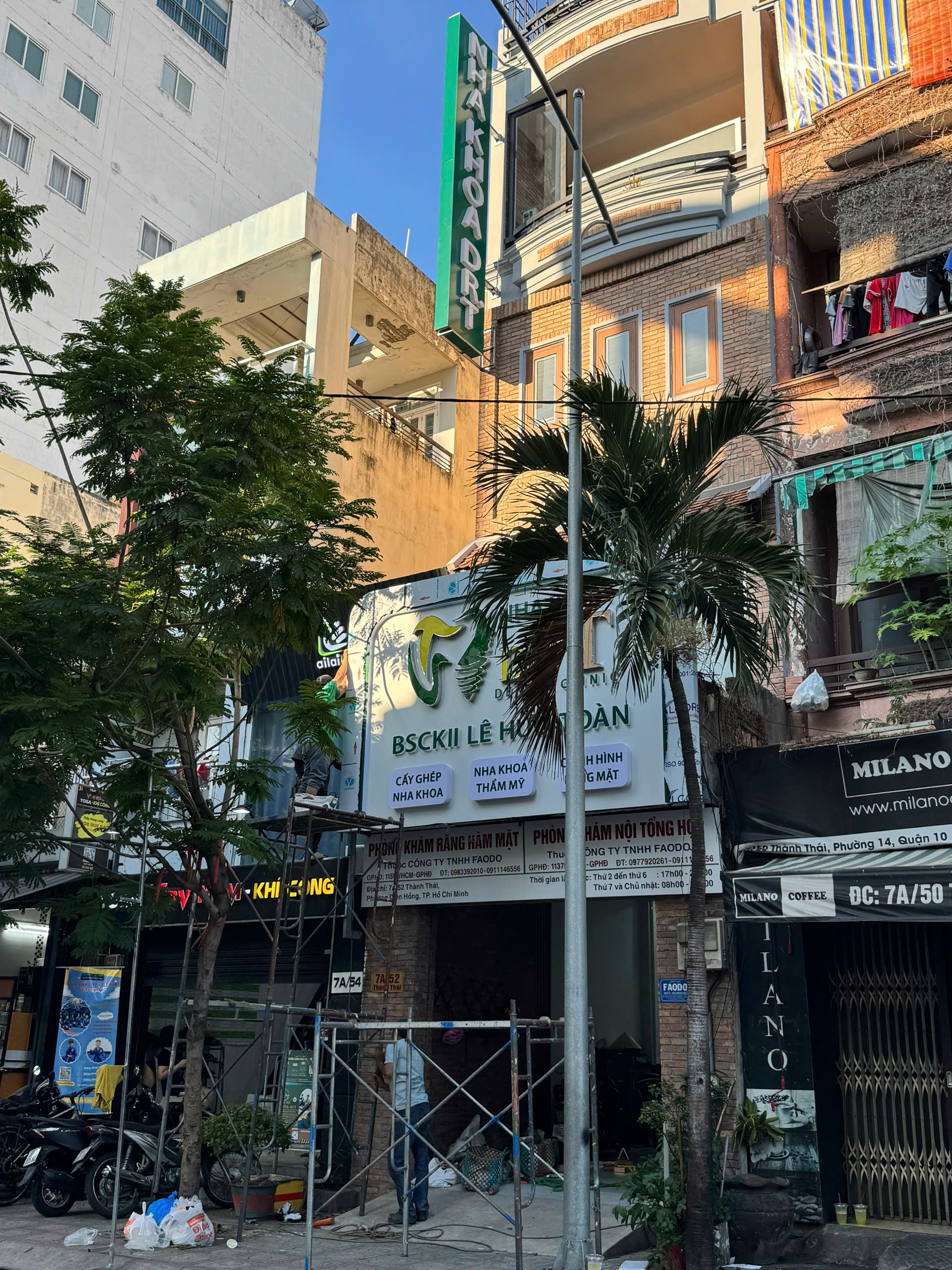 Bảng hiệu phòng khám Nha Khoa Dr. T (BSCKII Lê Hữu Toàn) - ảnh 6