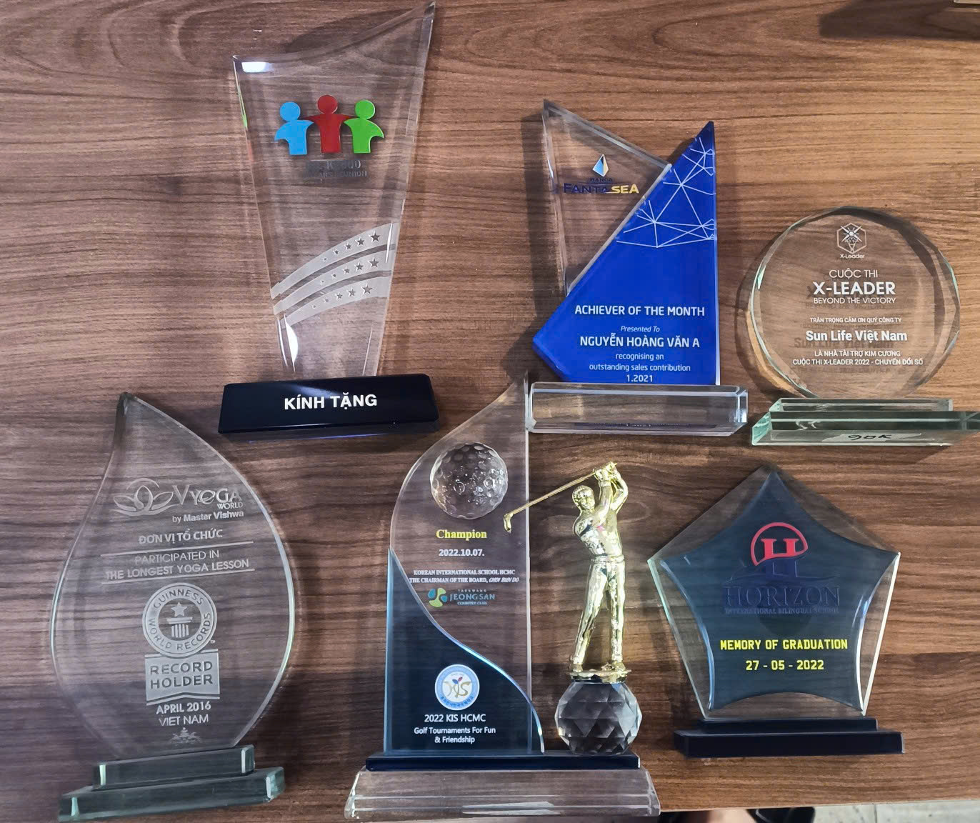 Cúp / Kỷ niệm chương theo yêu cầu