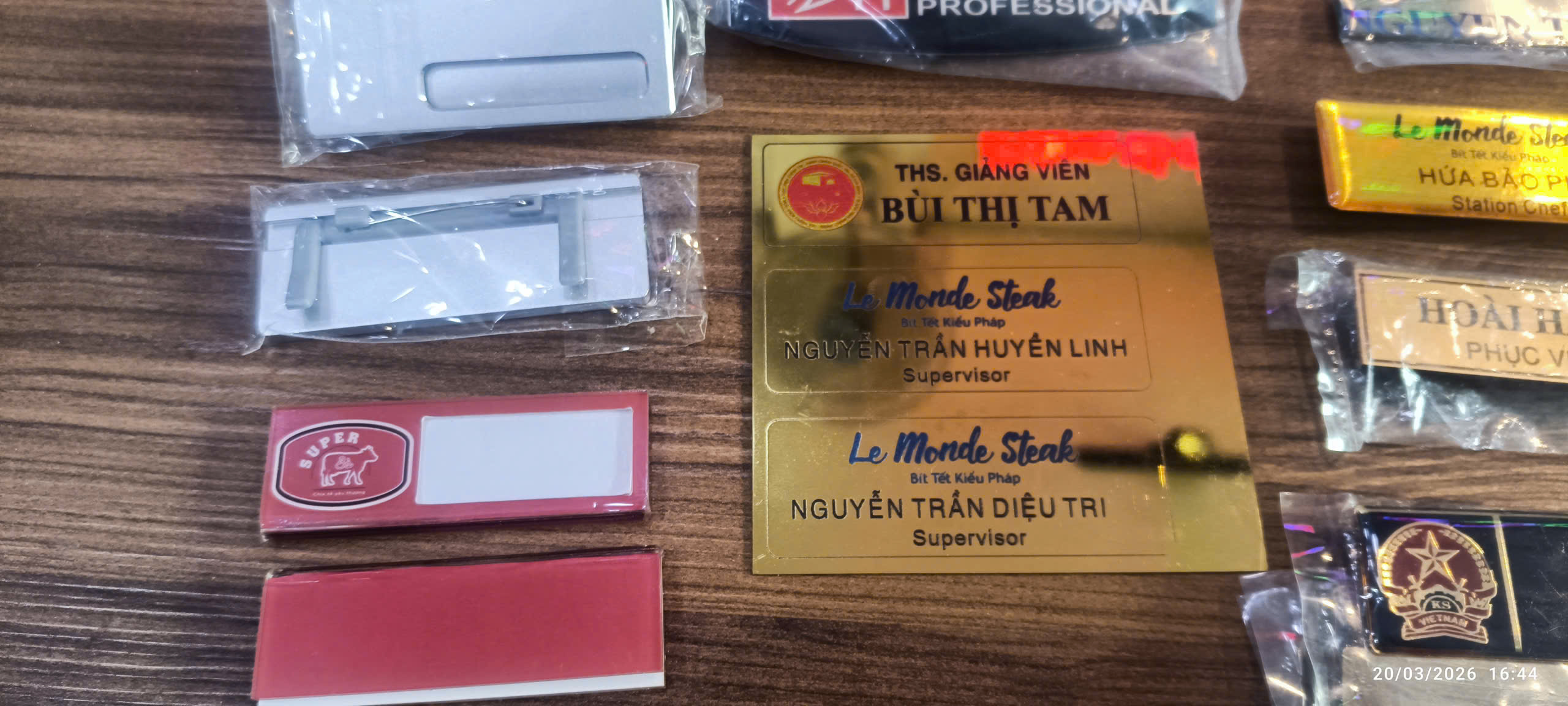 Bảng tên theo yêu cầu - ảnh 3