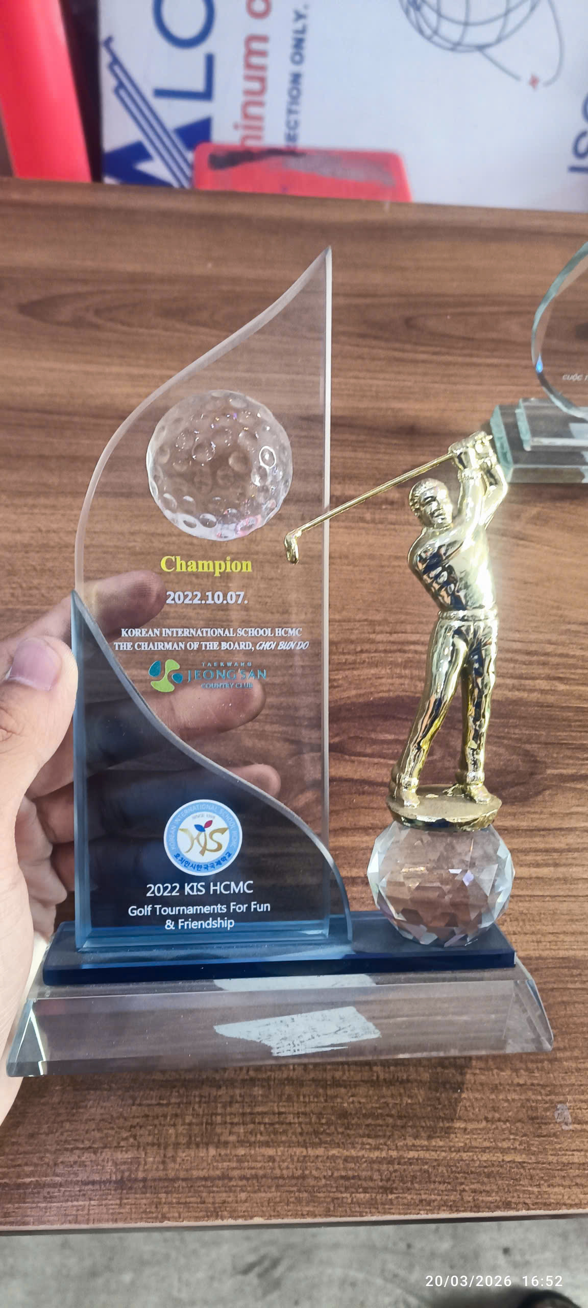 Cúp / Kỷ niệm chương theo yêu cầu - ảnh 2